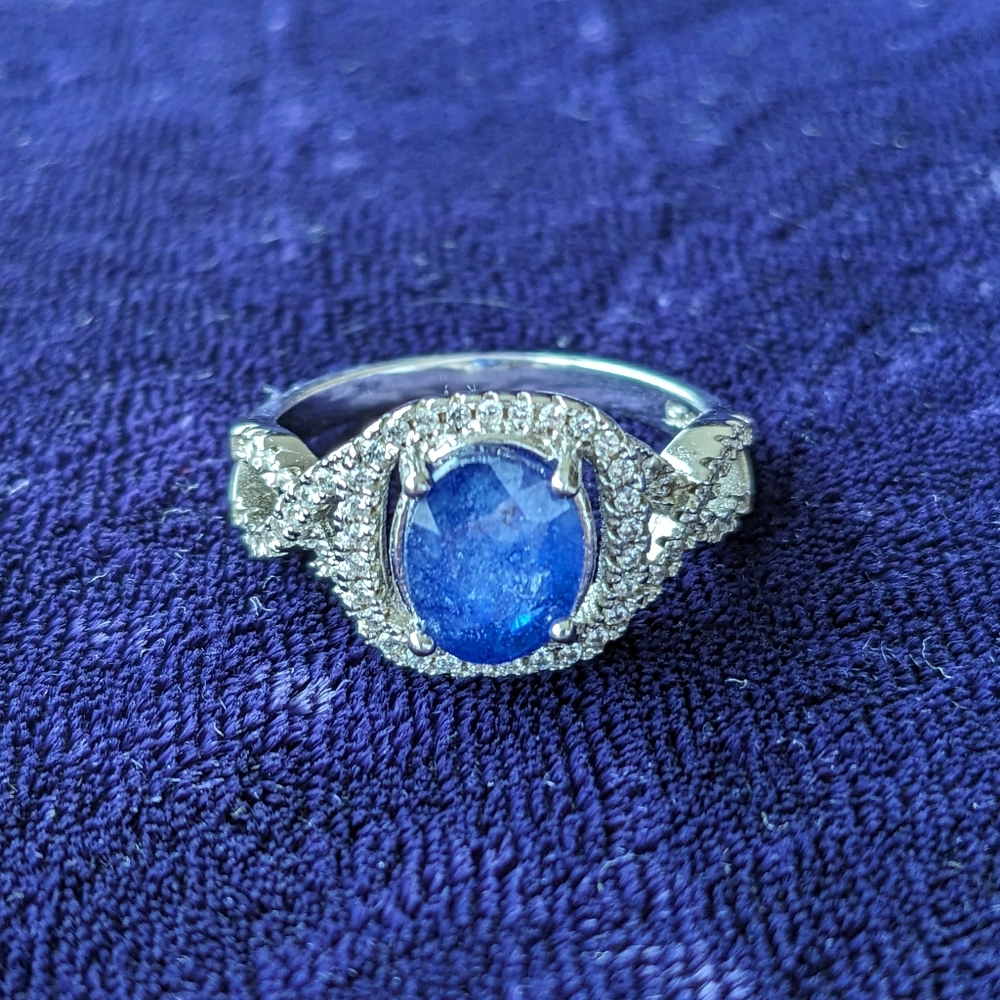 925 Sterling Silver Ring With Large Natural Blue Silky Sapphire